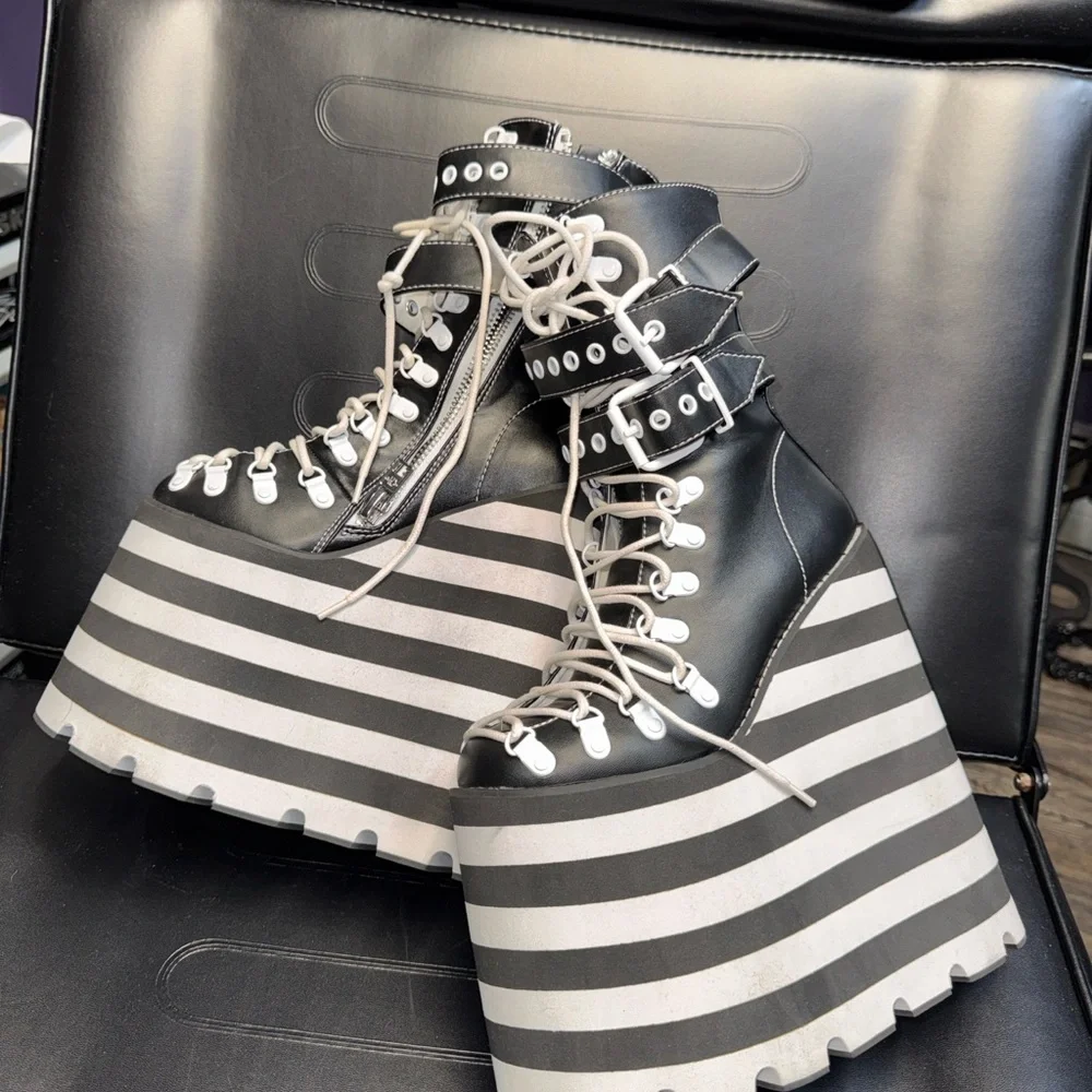 SOLD - Picture 6 of 16